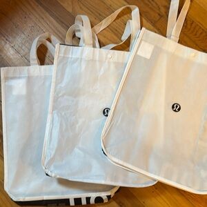Lululemon Classic white medium reusable bag